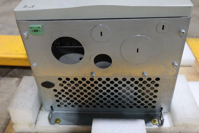 ALLEN BRADLEY 2099-BM09-S 2099BM09S KINETIX 7000 SERVO DRIVE